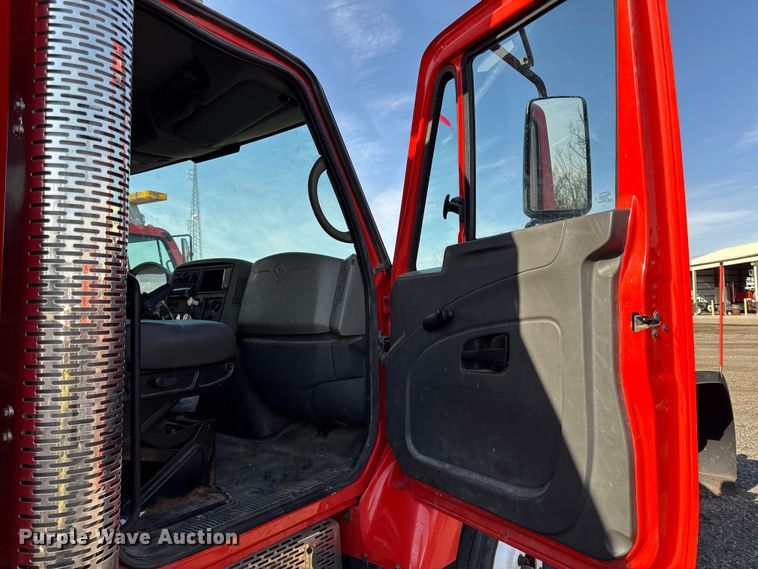 image for item DZ4321 2009 International SF525 dump truck