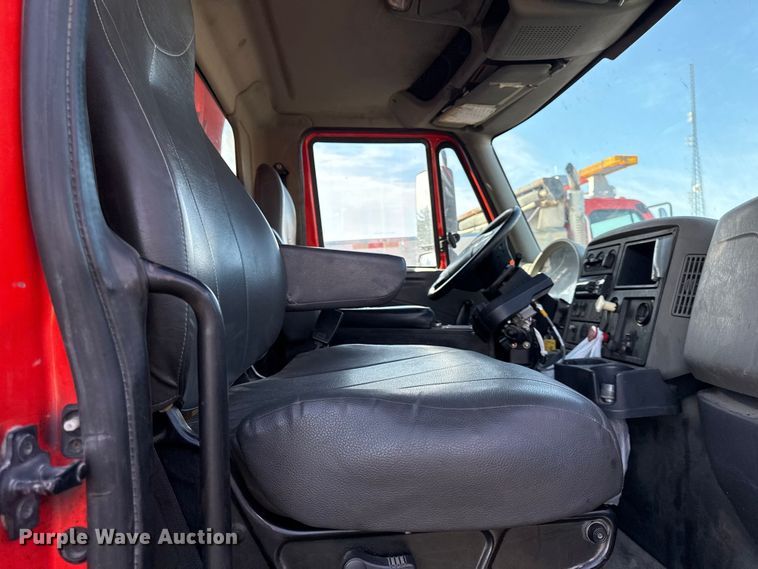 image for item DZ4321 2009 International SF525 dump truck