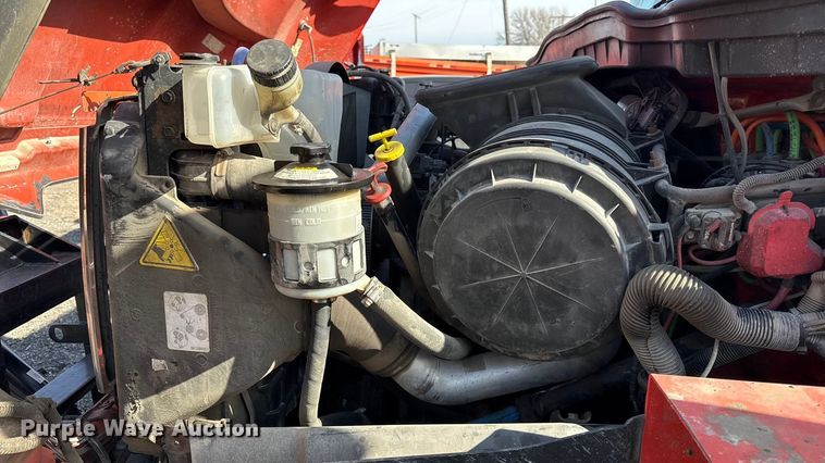 image for item DZ4321 2009 International SF525 dump truck