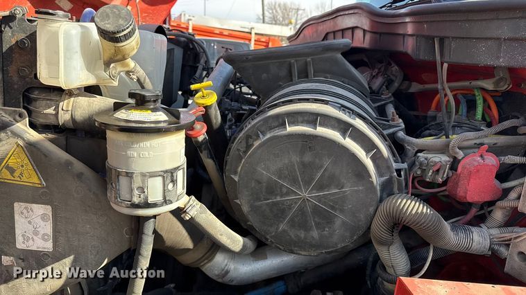 image for item DZ4321 2009 International SF525 dump truck