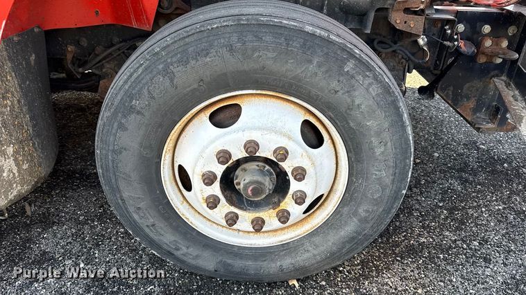 image for item DZ4321 2009 International SF525 dump truck