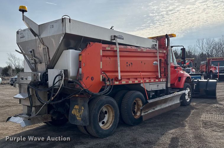 image for item DZ4322 2007 International 7400 dump truck