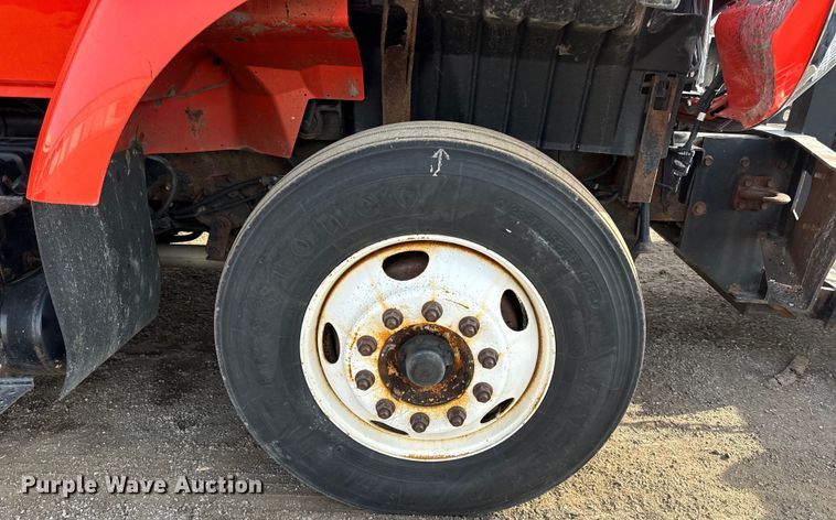 image for item DZ4322 2007 International 7400 dump truck