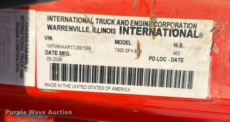 image for item DZ4322 2007 International 7400 dump truck