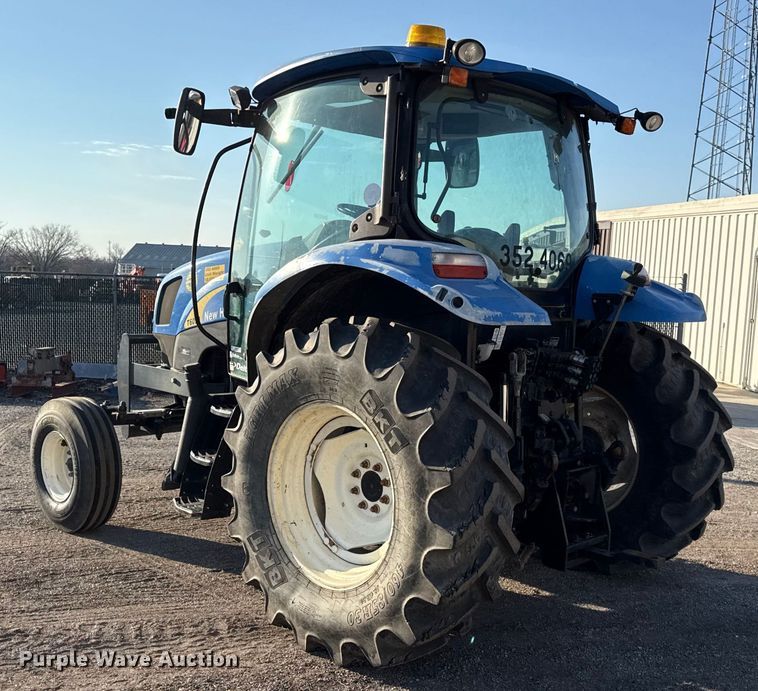 image for item DZ4323 2009 New Holland T6020 tractor