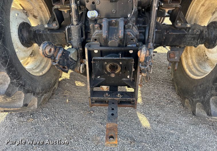 image for item DZ4323 2009 New Holland T6020 tractor