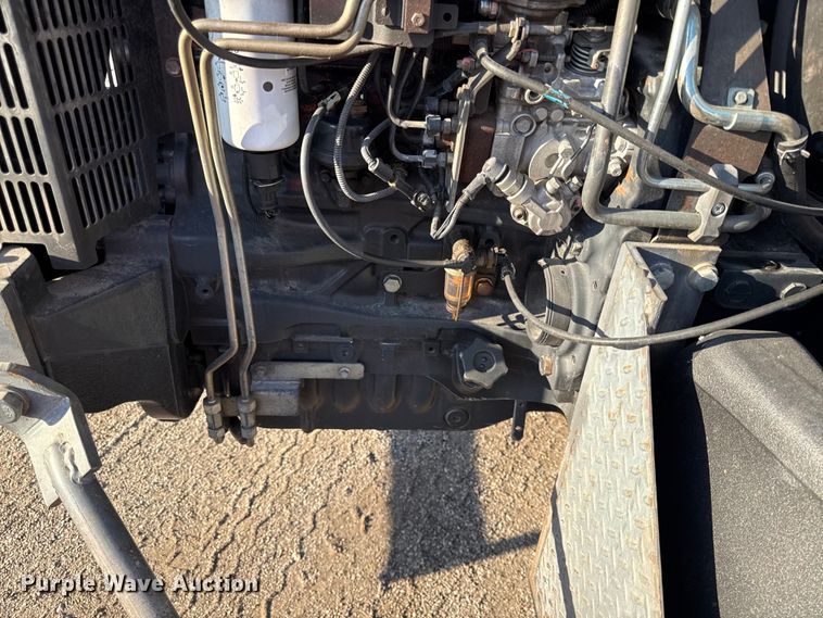 image for item DZ4323 2009 New Holland T6020 tractor