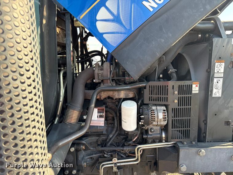 image for item DZ4323 2009 New Holland T6020 tractor