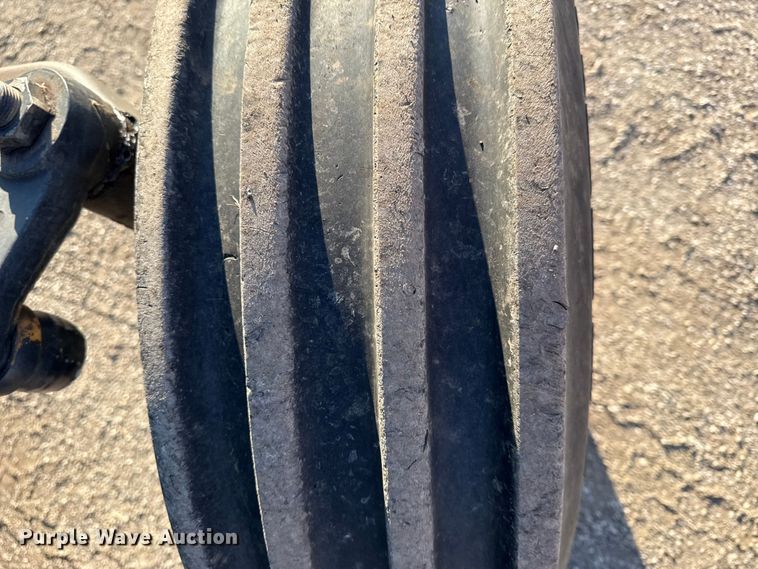 image for item DZ4323 2009 New Holland T6020 tractor