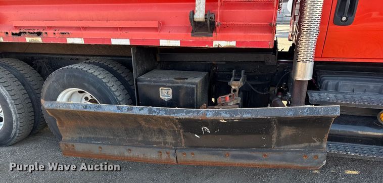 image for item DZ4324 2005 International 7400 dump truck