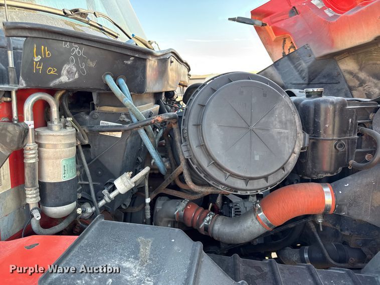 image for item DZ4324 2005 International 7400 dump truck