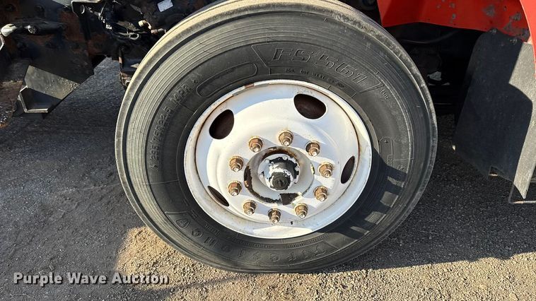 image for item DZ4324 2005 International 7400 dump truck