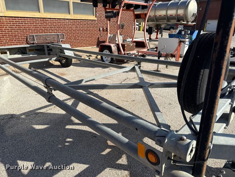 image for item DZ4326 2011 Trinity Vorteq crash attenuator trailer