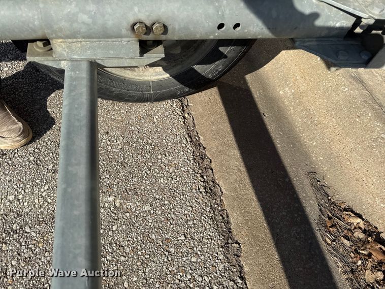 image for item DZ4326 2011 Trinity Vorteq crash attenuator trailer