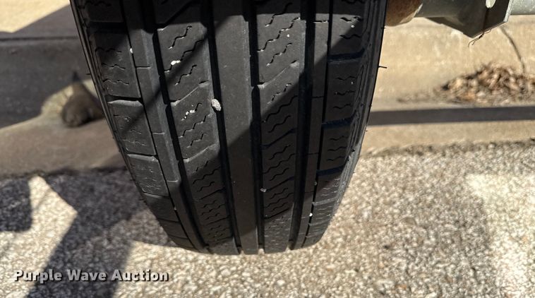 image for item DZ4326 2011 Trinity Vorteq crash attenuator trailer