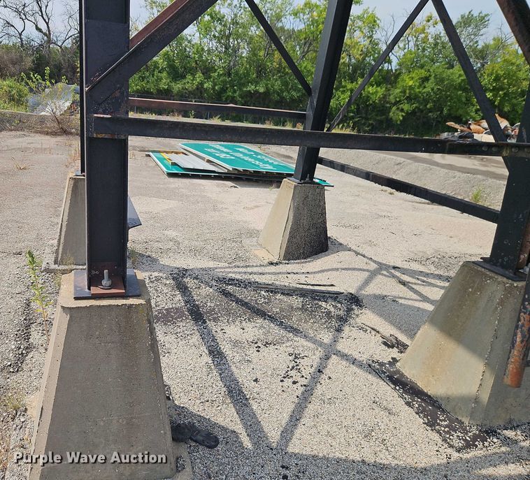 image for item EB8283 Asphalt storage tank