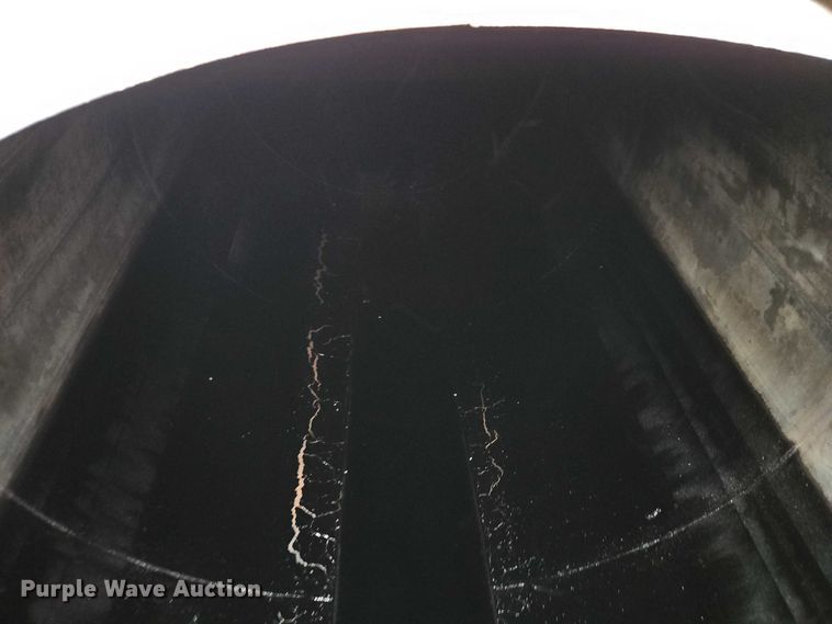 image for item EB8284 Asphalt storage tank