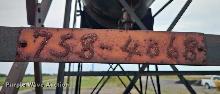 image for item EB8284 Asphalt storage tank