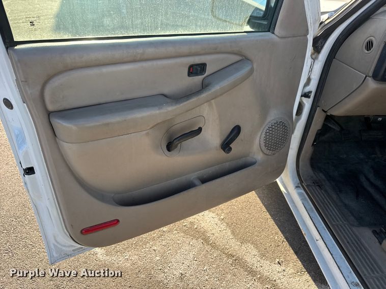 image for item EP2921 2006 Chevrolet Silverado 1500 pickup truck