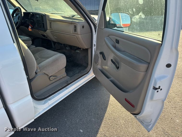 image for item EP2921 2006 Chevrolet Silverado 1500 pickup truck