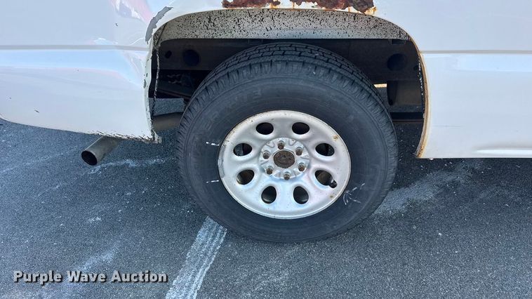 image for item EP2921 2006 Chevrolet Silverado 1500 pickup truck