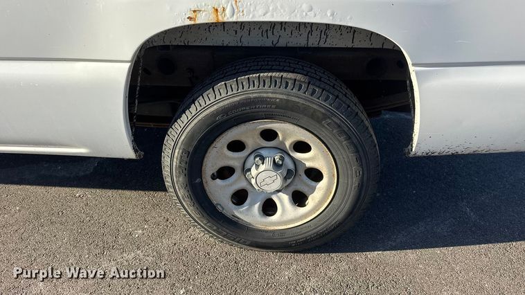 image for item EP2921 2006 Chevrolet Silverado 1500 pickup truck