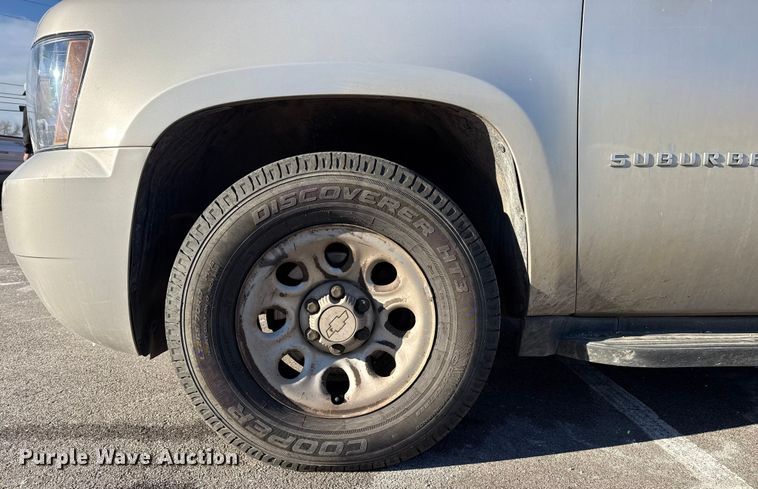 image for item EP2923 2007 Chevrolet Suburban SUV