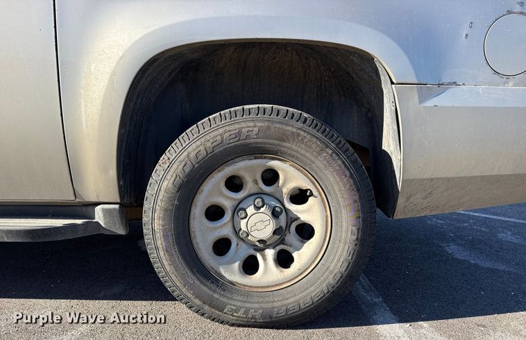 image for item EP2923 2007 Chevrolet Suburban SUV