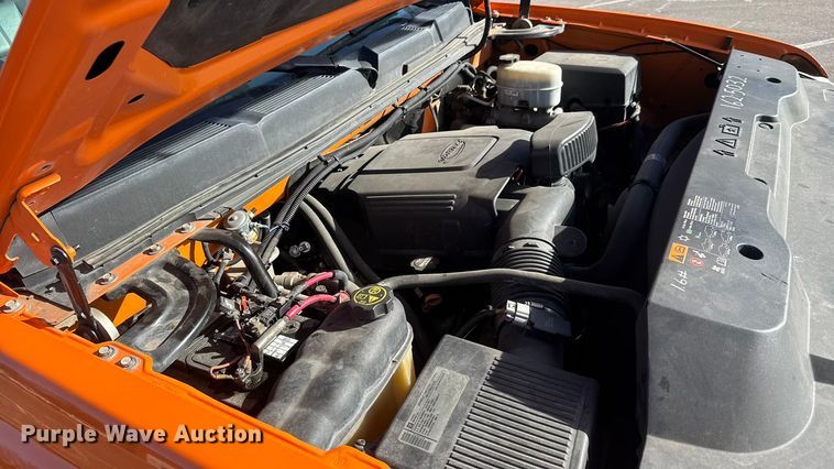 image for item EP2926 2012 Chevrolet Silverado 2500HD Crew Cab utility bed pickup truck