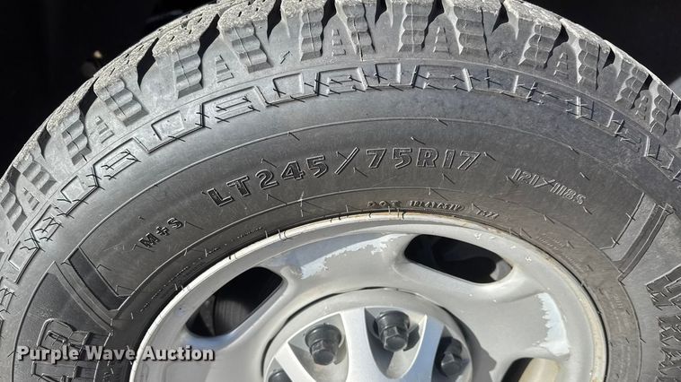 image for item EP2926 2012 Chevrolet Silverado 2500HD Crew Cab utility bed pickup truck