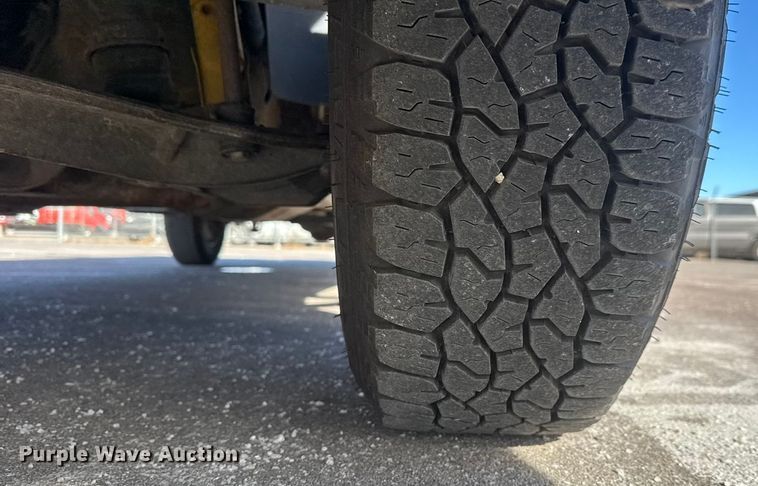 image for item EP2926 2012 Chevrolet Silverado 2500HD Crew Cab utility bed pickup truck