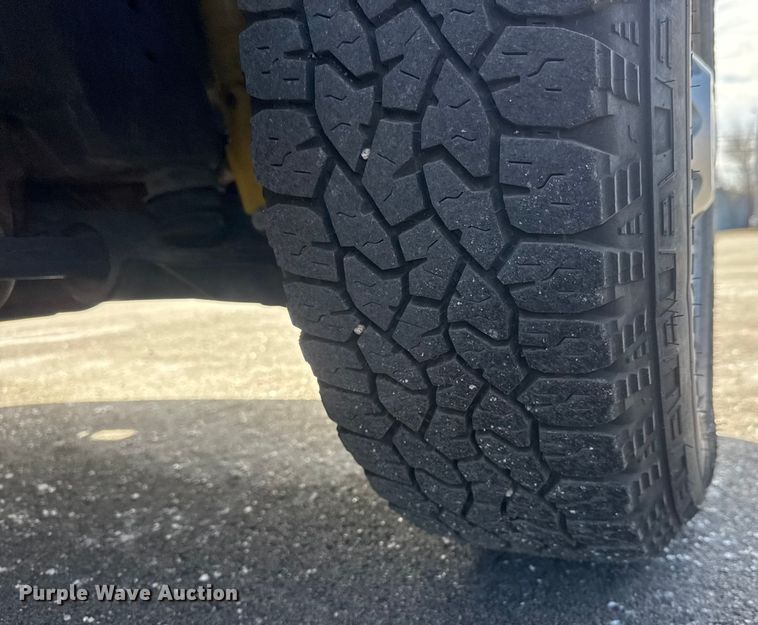 image for item EP2926 2012 Chevrolet Silverado 2500HD Crew Cab utility bed pickup truck