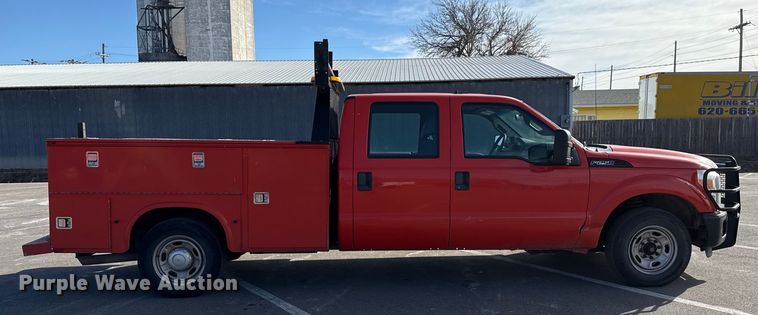 image for item EP2927 2011 Ford F250 Super Duty Crew Cab utility bed pickup truck