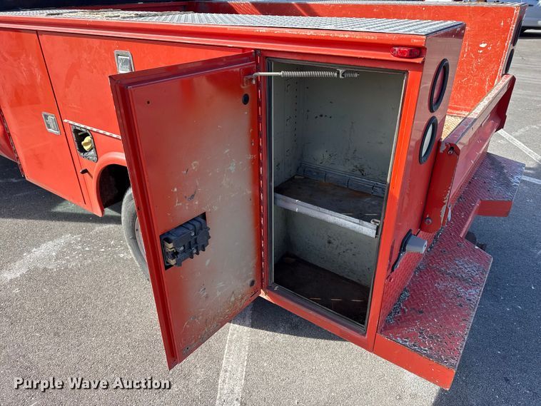 image for item EP2927 2011 Ford F250 Super Duty Crew Cab utility bed pickup truck