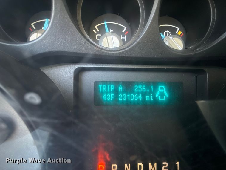 image for item EP2927 2011 Ford F250 Super Duty Crew Cab utility bed pickup truck