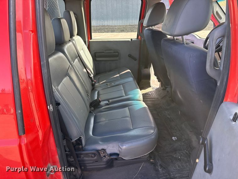 image for item EP2927 2011 Ford F250 Super Duty Crew Cab utility bed pickup truck