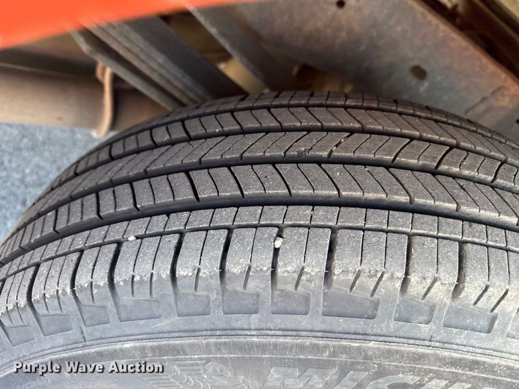 image for item EP2927 2011 Ford F250 Super Duty Crew Cab utility bed pickup truck