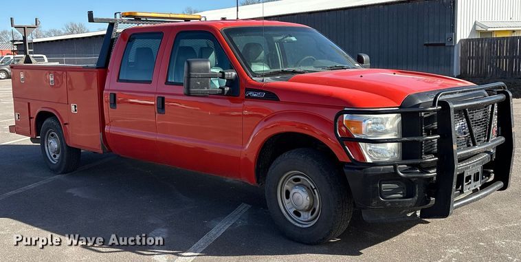 image for item EP2928 2011 Ford F250 Super Duty Crew Cab utility bed pickup truck