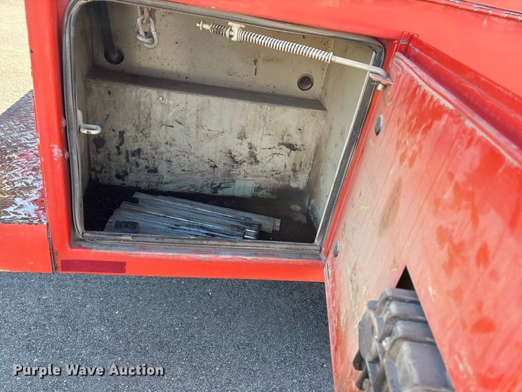 image for item EP2928 2011 Ford F250 Super Duty Crew Cab utility bed pickup truck