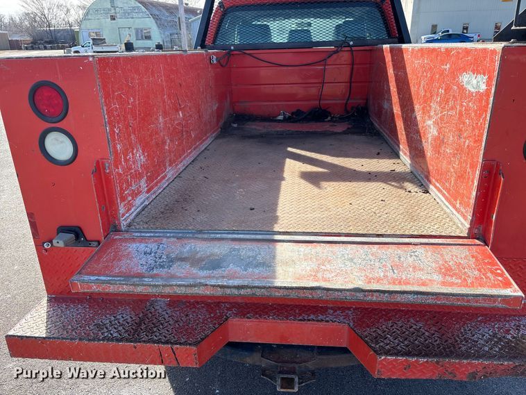 image for item EP2928 2011 Ford F250 Super Duty Crew Cab utility bed pickup truck