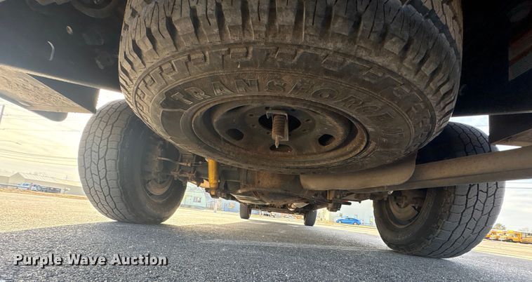 image for item EP2928 2011 Ford F250 Super Duty Crew Cab utility bed pickup truck