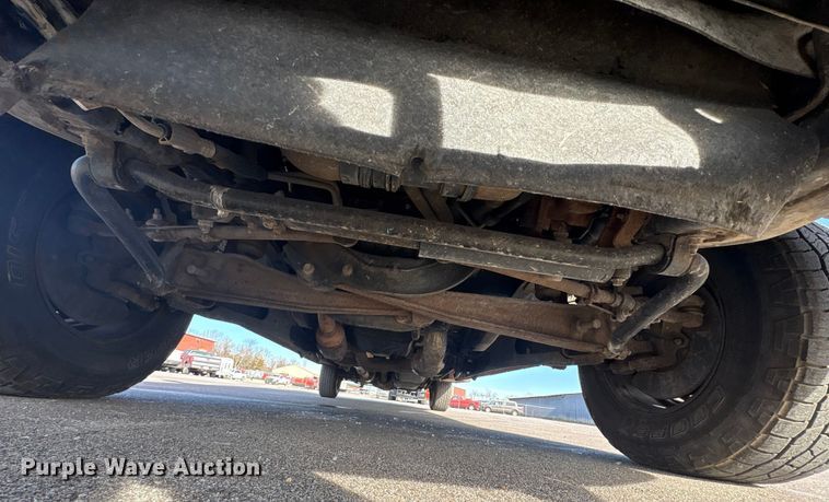 image for item EP2928 2011 Ford F250 Super Duty Crew Cab utility bed pickup truck