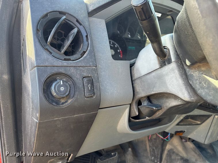 image for item EP2928 2011 Ford F250 Super Duty Crew Cab utility bed pickup truck