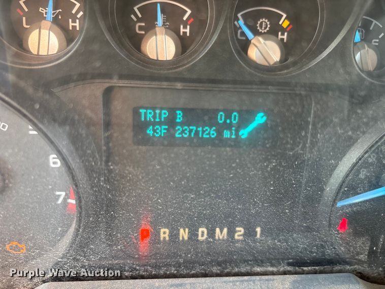 image for item EP2928 2011 Ford F250 Super Duty Crew Cab utility bed pickup truck