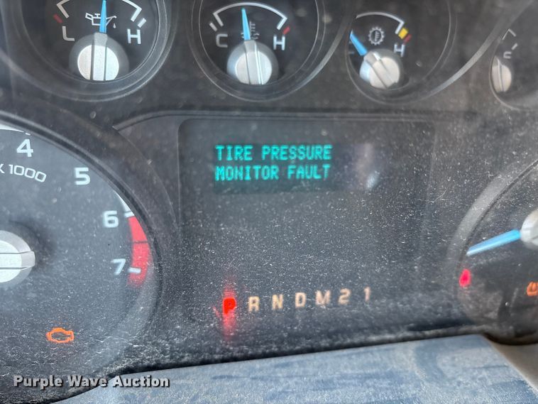 image for item EP2928 2011 Ford F250 Super Duty Crew Cab utility bed pickup truck