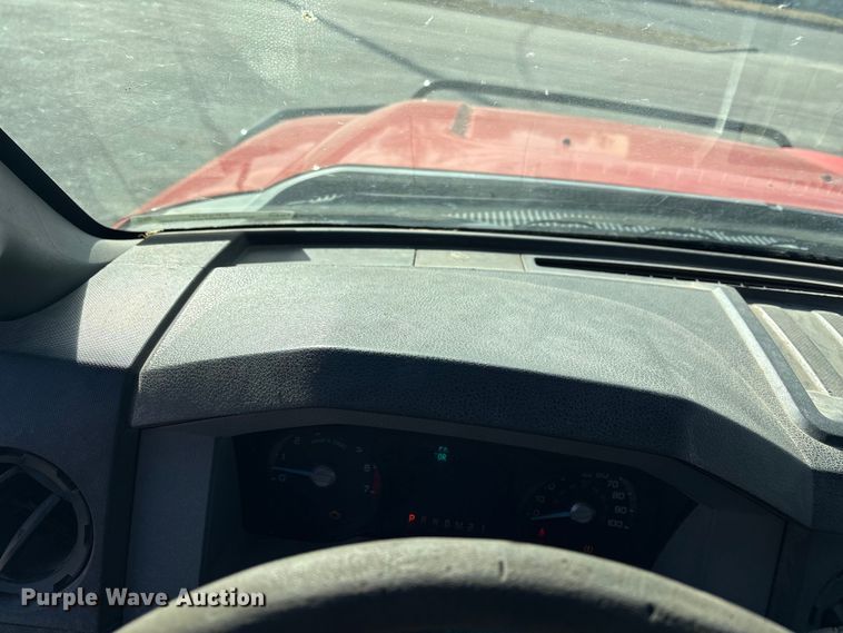 image for item EP2928 2011 Ford F250 Super Duty Crew Cab utility bed pickup truck