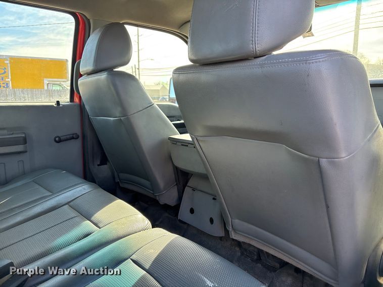 image for item EP2928 2011 Ford F250 Super Duty Crew Cab utility bed pickup truck