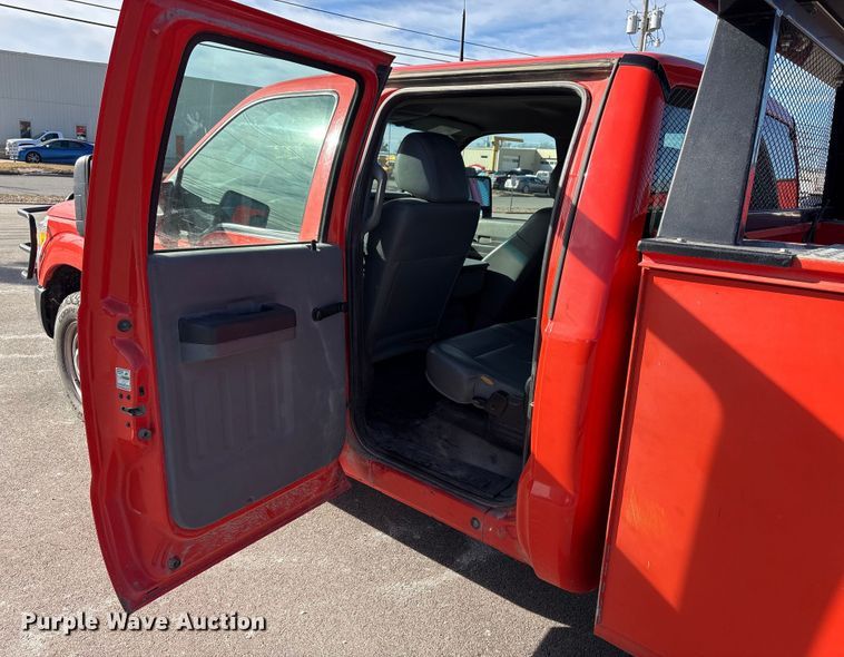 image for item EP2928 2011 Ford F250 Super Duty Crew Cab utility bed pickup truck