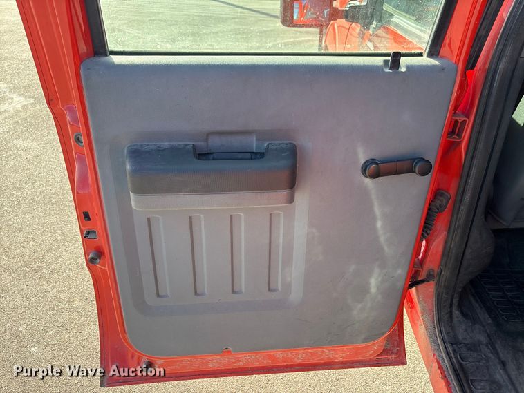 image for item EP2928 2011 Ford F250 Super Duty Crew Cab utility bed pickup truck