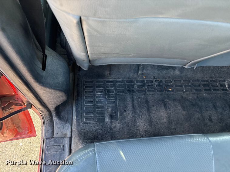 image for item EP2928 2011 Ford F250 Super Duty Crew Cab utility bed pickup truck